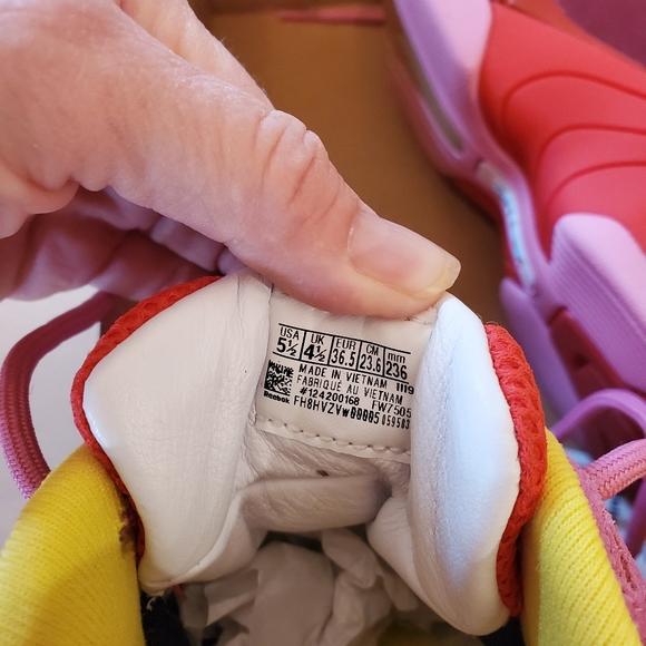 Reebok Answer 5 BBC Ice Cream Red - Picture 10 of 10